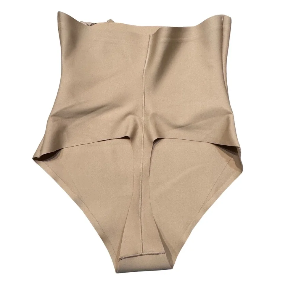 SKIMS Zoned High-Waisted Thong Clay NWT XL  Shapewear‎